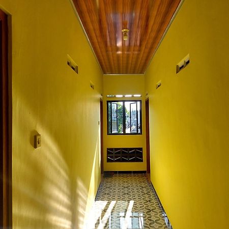 Griya Tugu Jogja Syariah Hotel Yogyakarta Ngoại thất bức ảnh